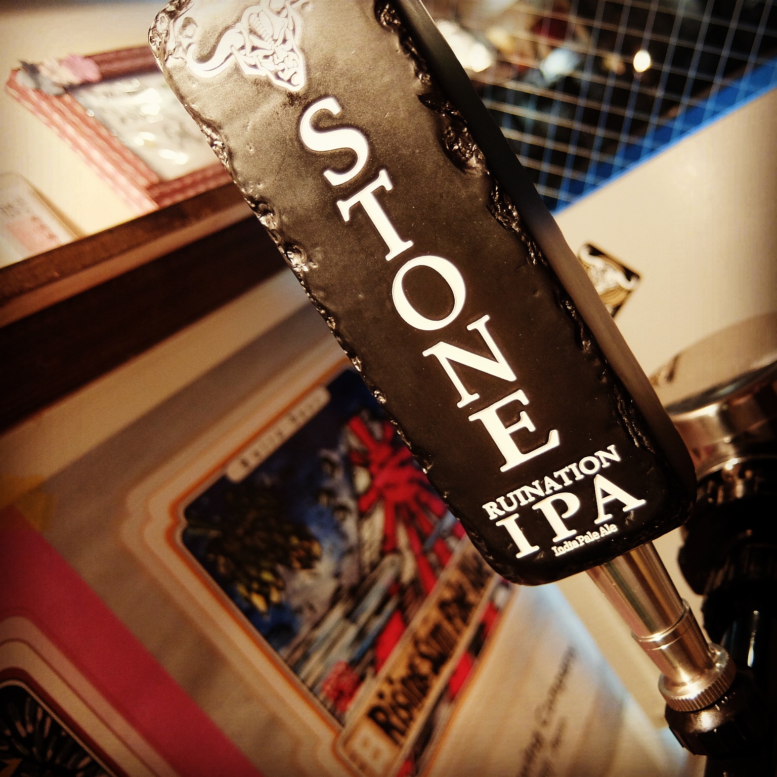 タップハンドルを付け替えてみました！ | WORLD BEER&DINING
